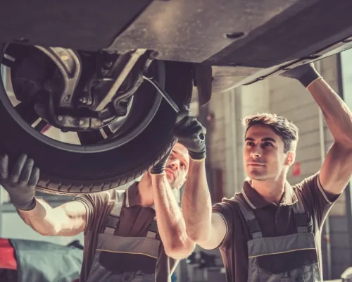 imgi_3_at-the-auto-service-1-e1634291095520